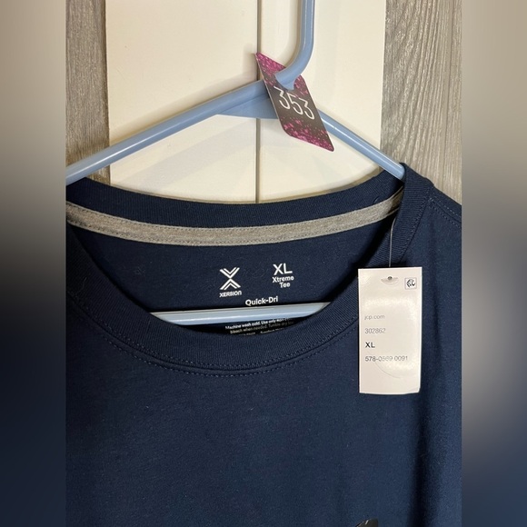 353. NWT Navy Quick Dry Xtreme Tee XL - Picture 3 of 3